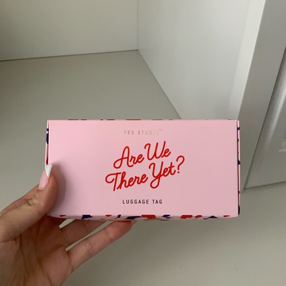 YES STUDIO Are We There Yet Faux Leather Travel Passport Cover Luggage Tags NEW - Picture 14 of 14